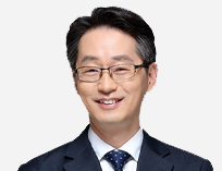 김윤석